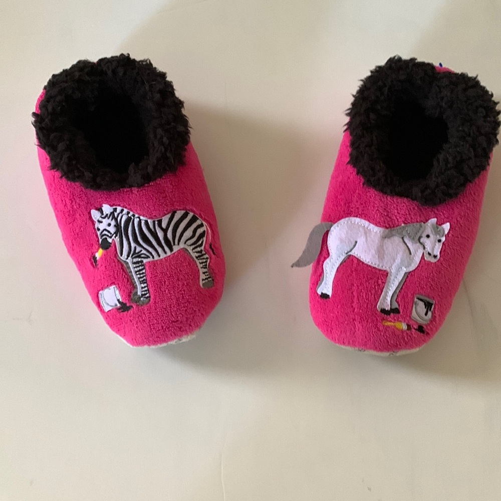 Snoozies slippers size small horse paints himself to look like a zebra